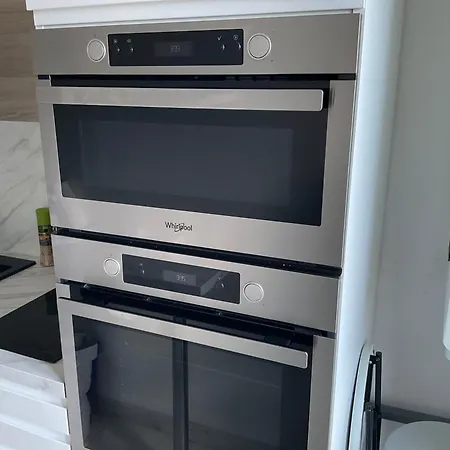 F2 Lumineux 8 Min A Pieds De La Apartament