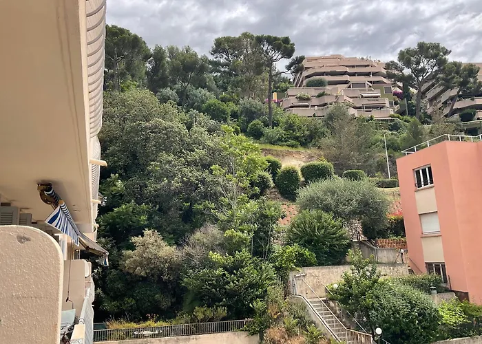 شقة F2 Lumineux 8 Min A Pieds De La *