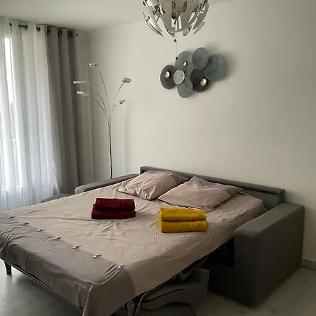 Apartment F2 Lumineux 8 Min A Pieds De La Nizza